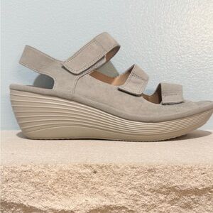 Clarks | Shoes | Clarks Womens Reedly Juno Wedge Sandal Size 85m Soft ...